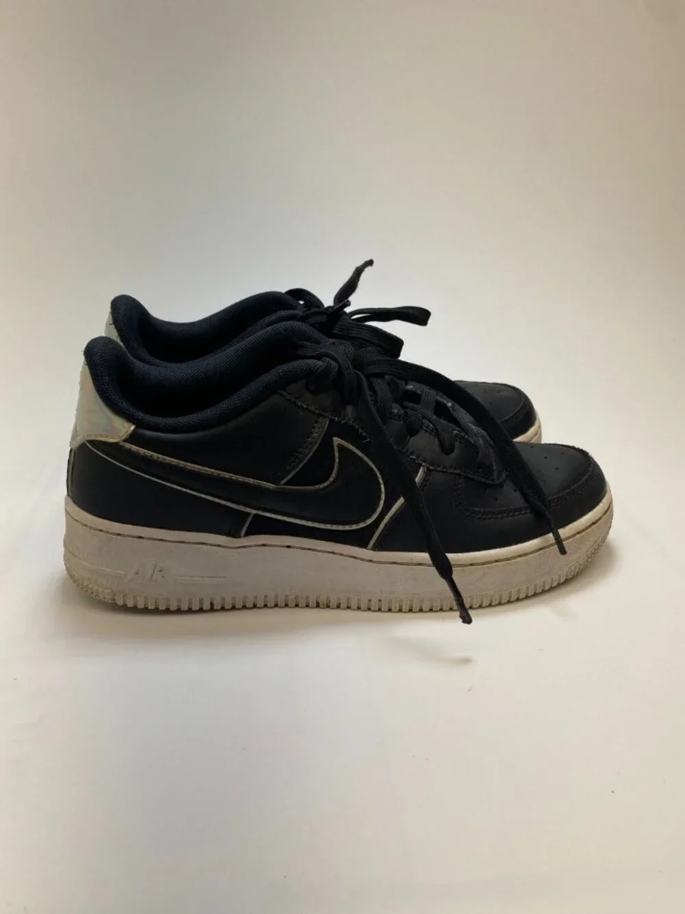 Nike Air Force 1 07 LV8 4 Black Iridescent Sz 6Y
